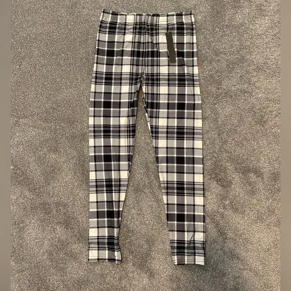 Woman’s Checked Leggings - Picture 4 of 5